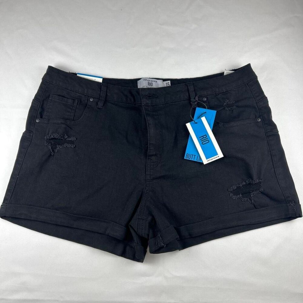 Refuge Women's Black Shorts